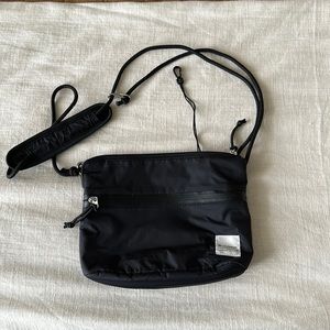 Lululemon bag